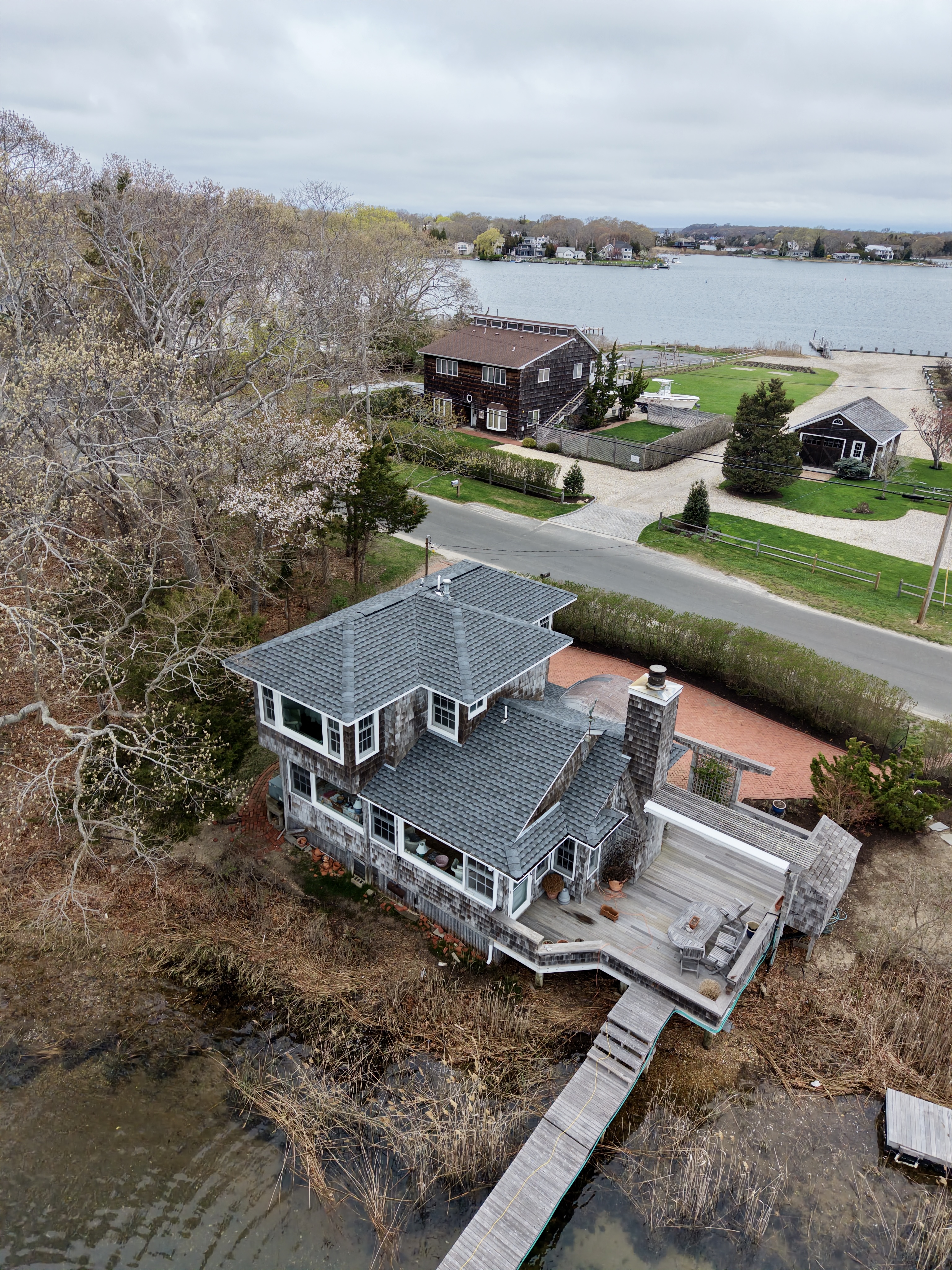 Waterfront home with GAF architectural shingles